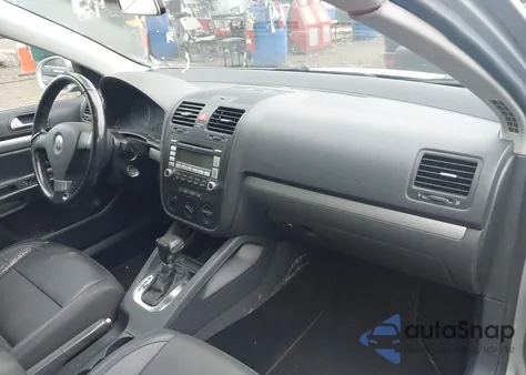 2009 Volkswagen Jetta Se z USA, uszkodzony, nr VIN 3VWRZ71K89M097915